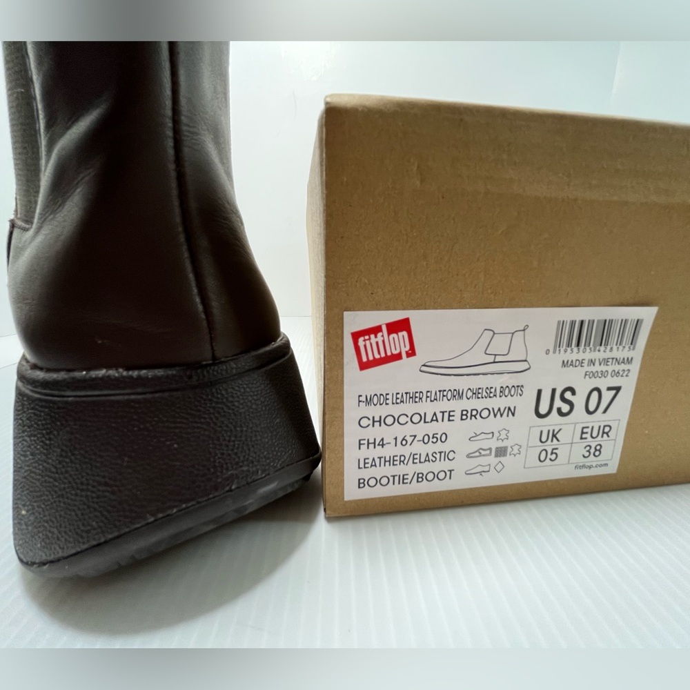FitFlop Genuine Smooth Leather Platform Chelsea Boots - color Chocolate Brown - Picture 10 of 11